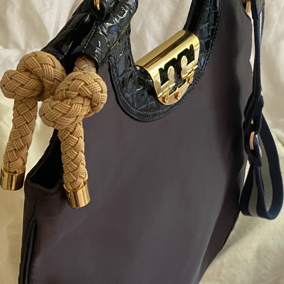 Tory Burch summer hobo bag with Crossbody strap - Picture 2 of 10